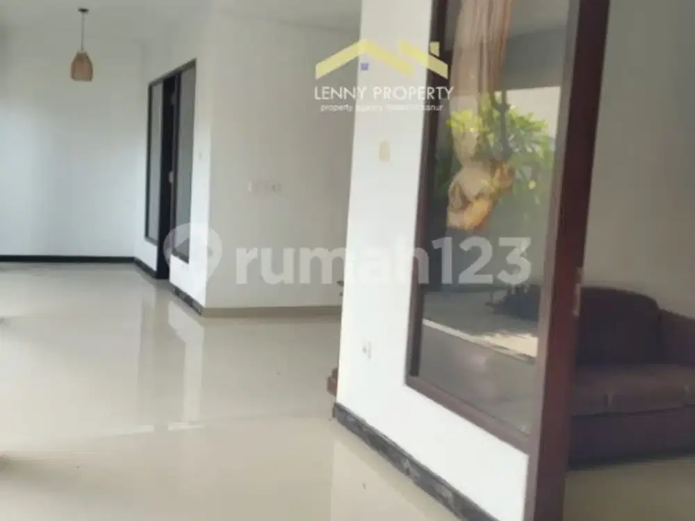 For Rent 2-Bedrooms Local House In Westside Sanur