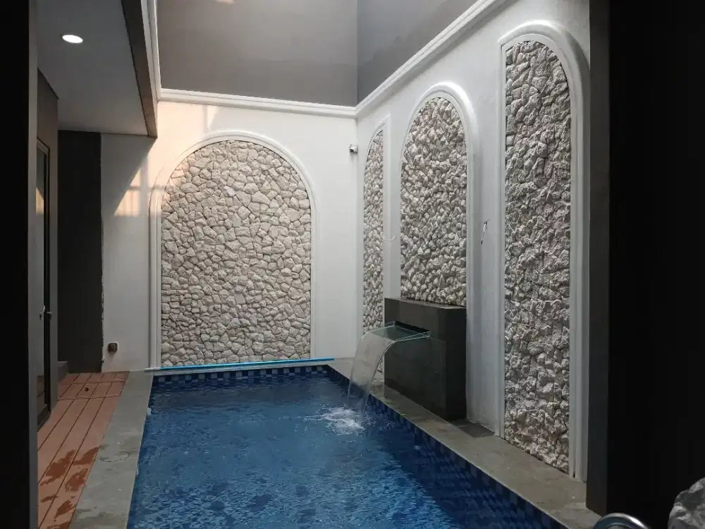 Kontraktor kolam renang