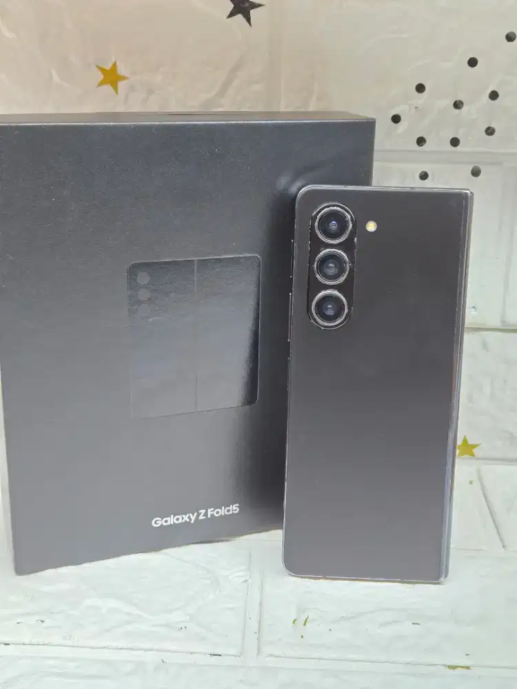 Samsung Z Fold 5 12/512 second resmi