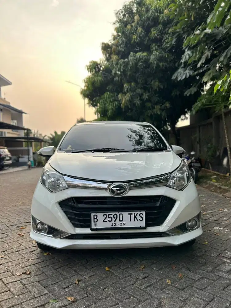 Sigra R Deluxe Th 2016