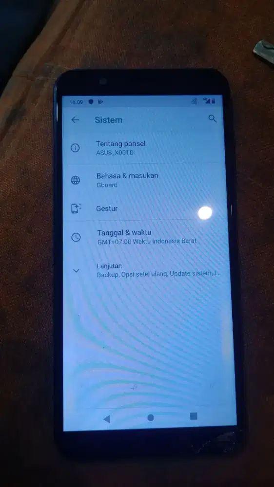hp asus seperti gambar