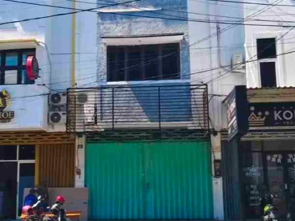 Ruko Klampis Jaya 3 lantai Bagus Terawat. Surabaya.