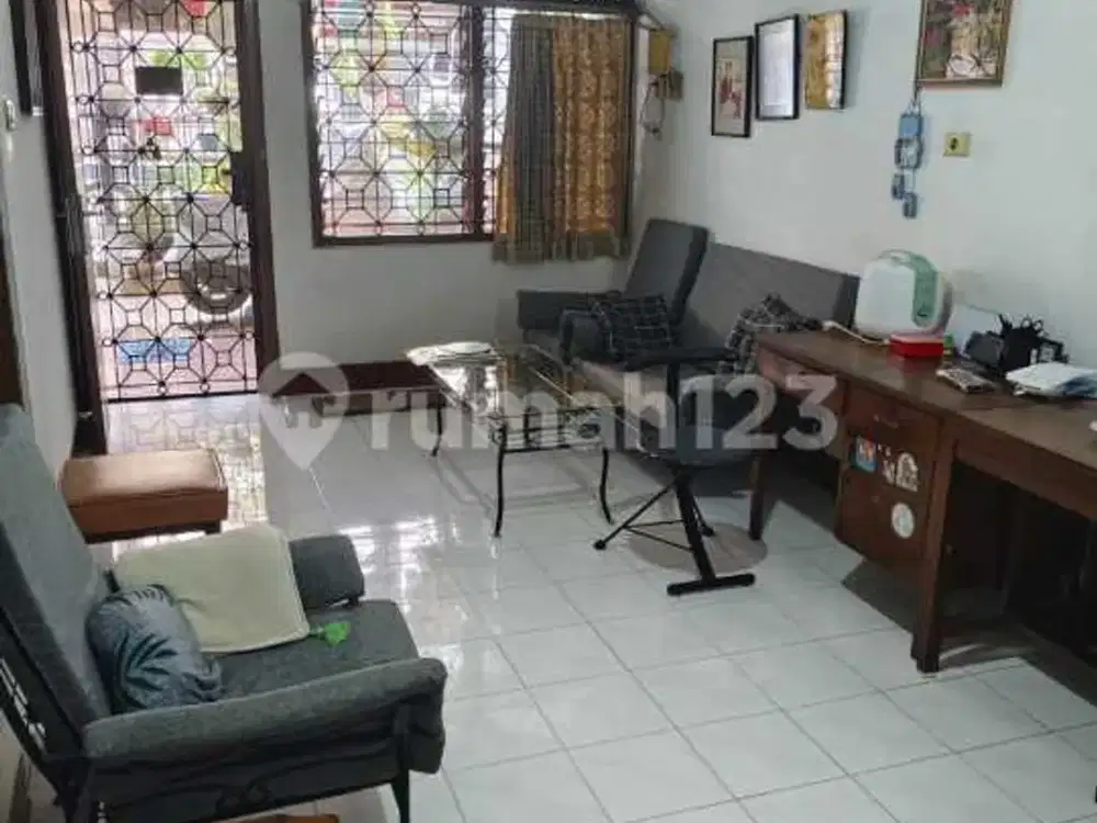 Jual.cepat Rumah 2 Lantai Standar @Kelapa Gadign