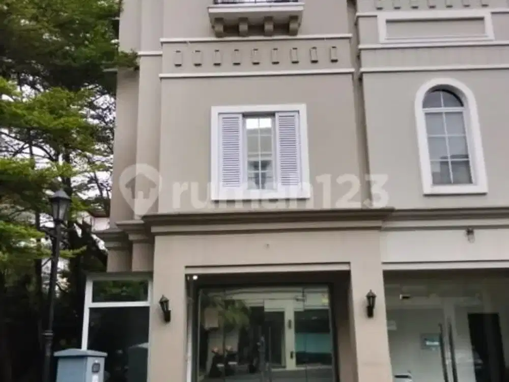 Jual Rugi Rukan Hook 3 Lantai di Seventh Esplanade