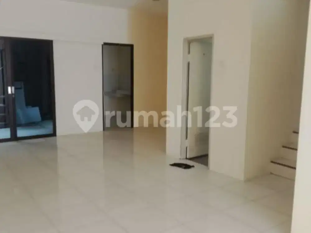Disewa Rumah 2 Lantai Siap Huni di Gading Griya