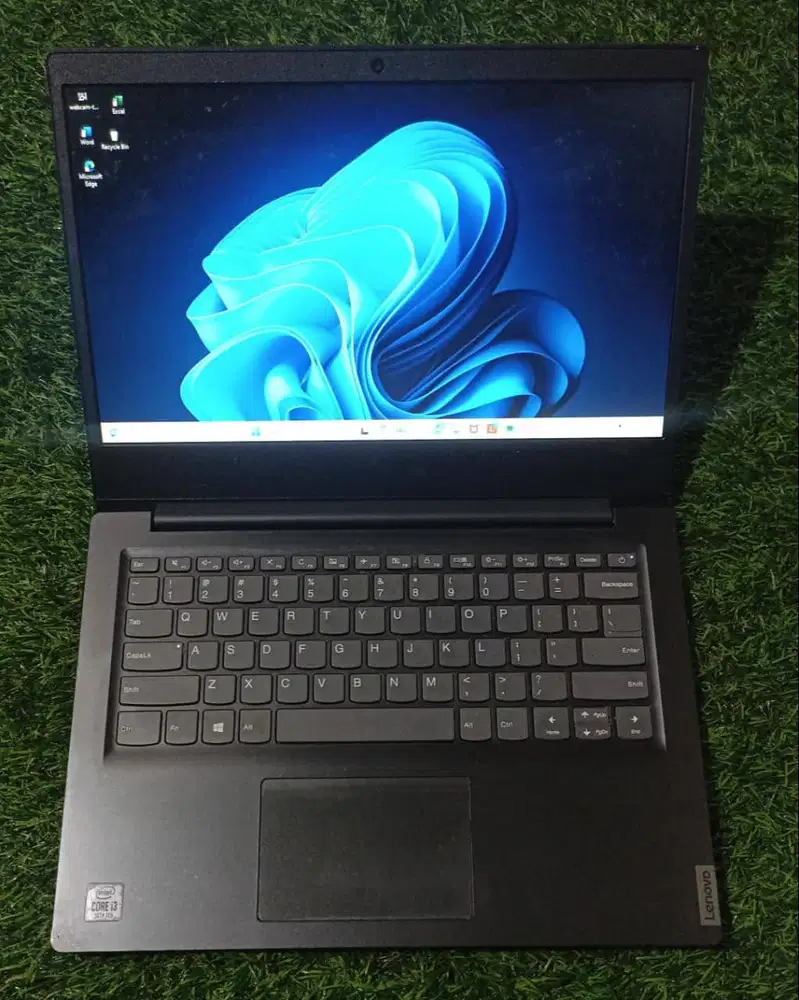 lenovo s145  proc i3 gen 10 siap pakai cocok buat kuliahan