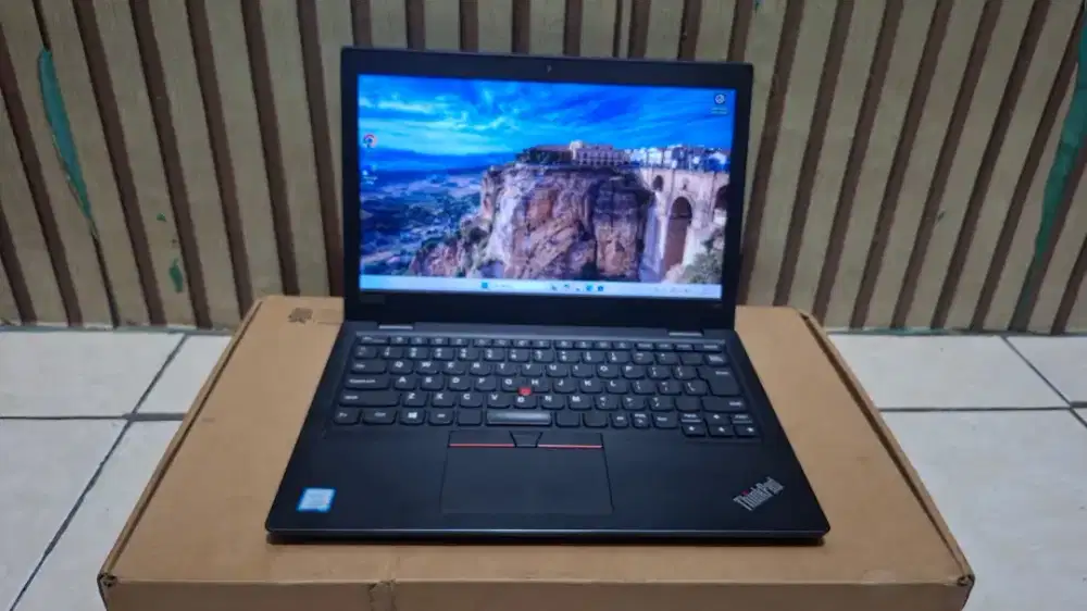 Lenovo Thinkpad L380 Intel Core i5-8250U RAM 8 GB SSD 256 GB