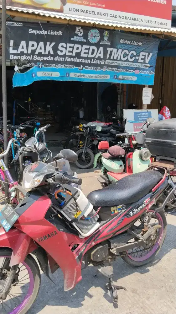 Teknisi sepeda konvensional dan Kendaraan Listrik