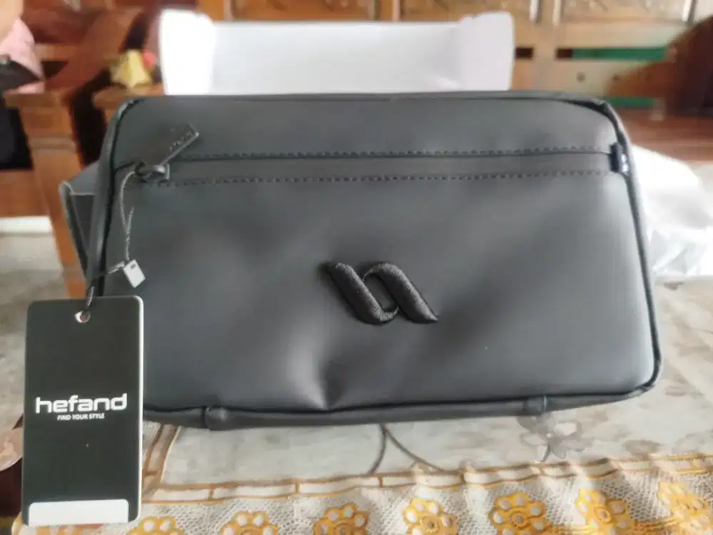 Tas SLempang hefand
