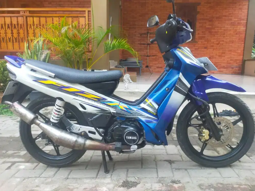 YAMAHA F1ZR 2003