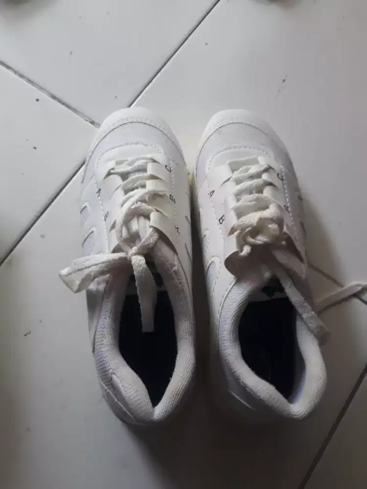 SEPATU BARU  bisa nego