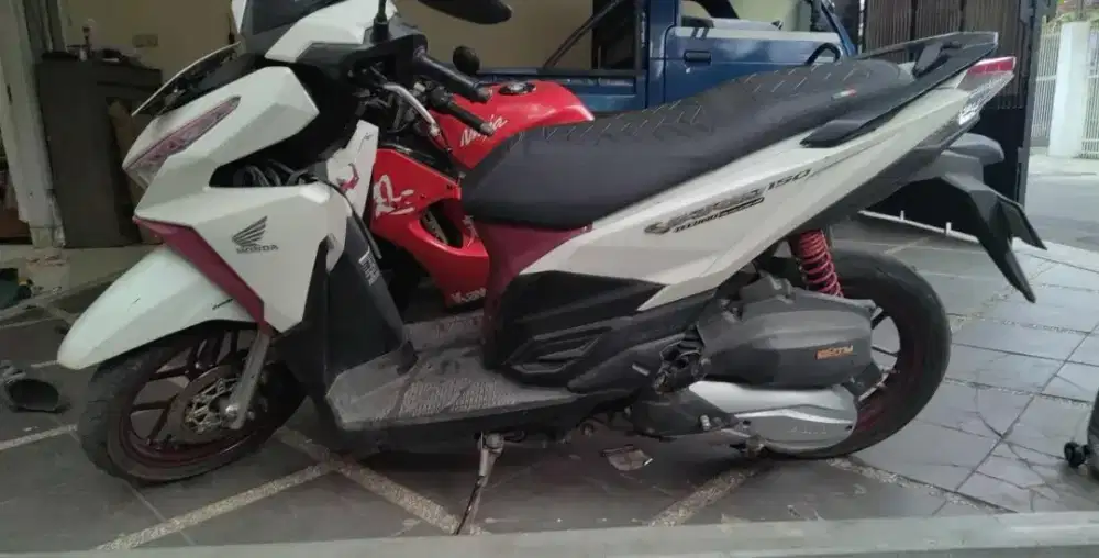 Vario 150 2016 led old