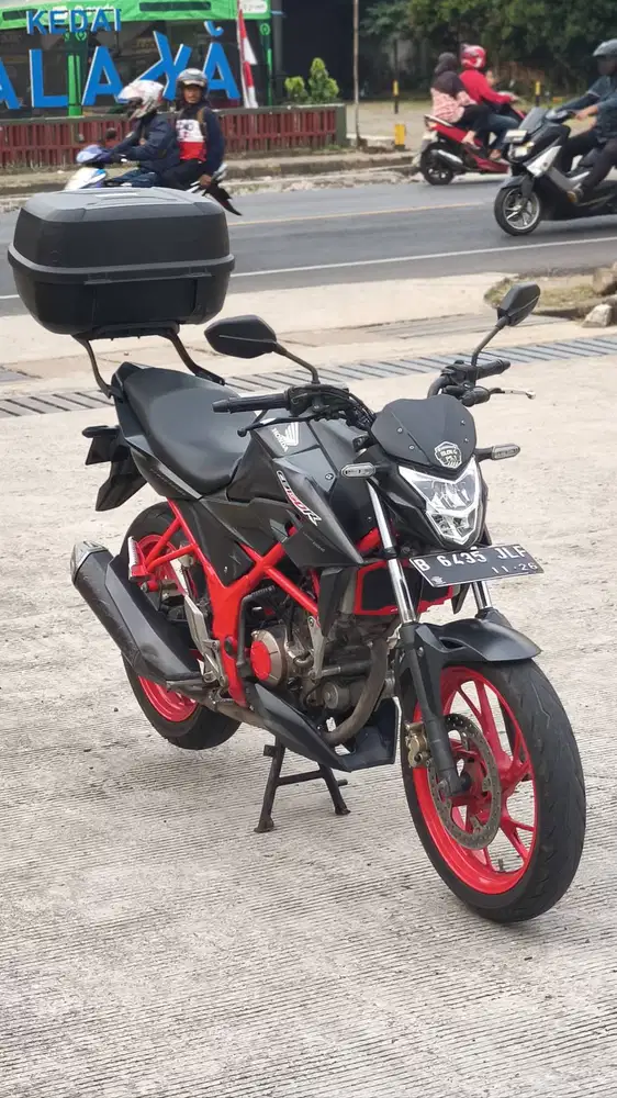 Honda CB 150 R 2016 Pajak Hidup Terawat Pemakaian Pribadi