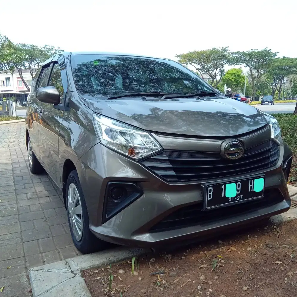 Daihatsu Sigra tipe M 2021 MT Coklat Metalik