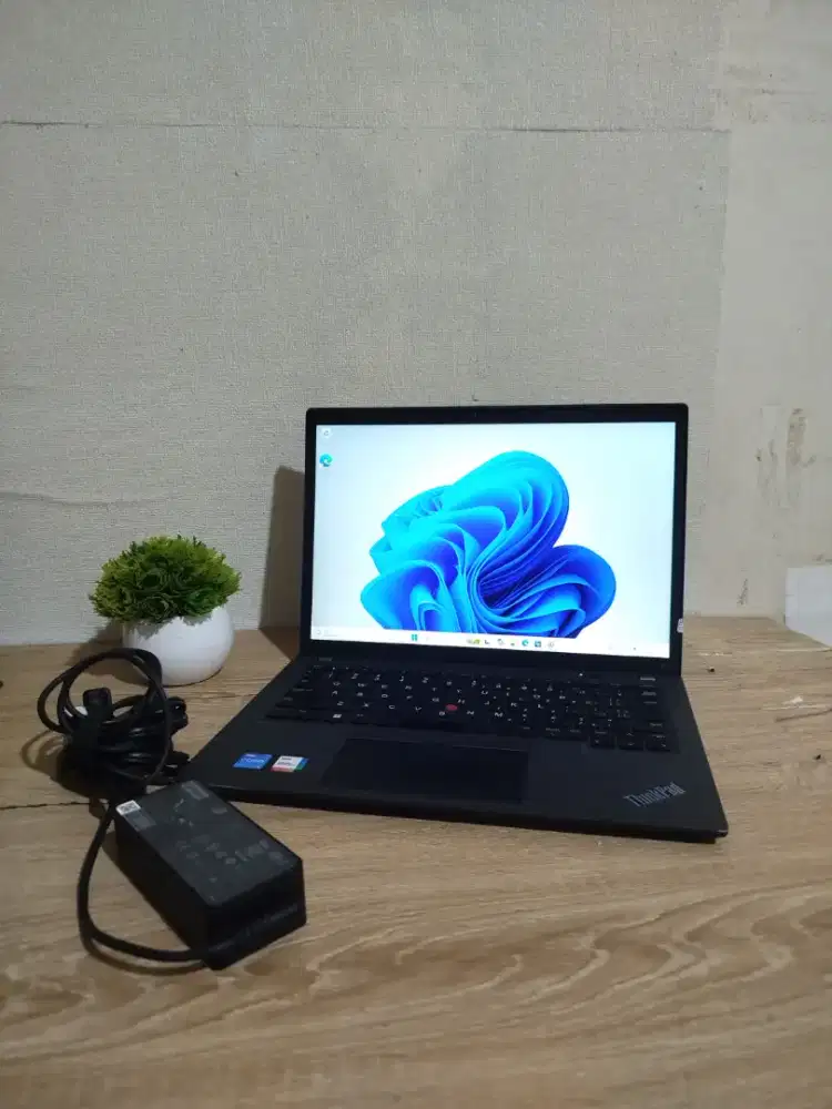 PROMO AKHIR BULAN!!! LENOVO THINKPAD X13 INTEL CORE i5 GEN 11