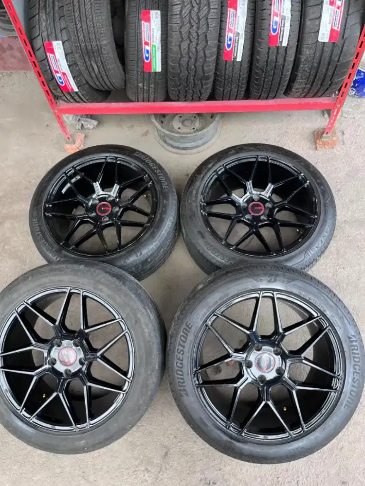 Velg EGOIS ring 18x8-9 pcd 5x114,3 ET 42-40 ban 235/50 R18