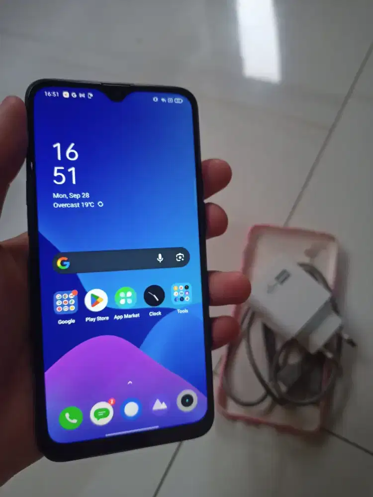 Realme 3 Pro 6/128 (bukan refurbished)