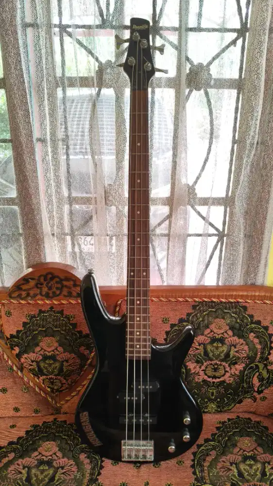 Bass Ibanez Gio Soundgear