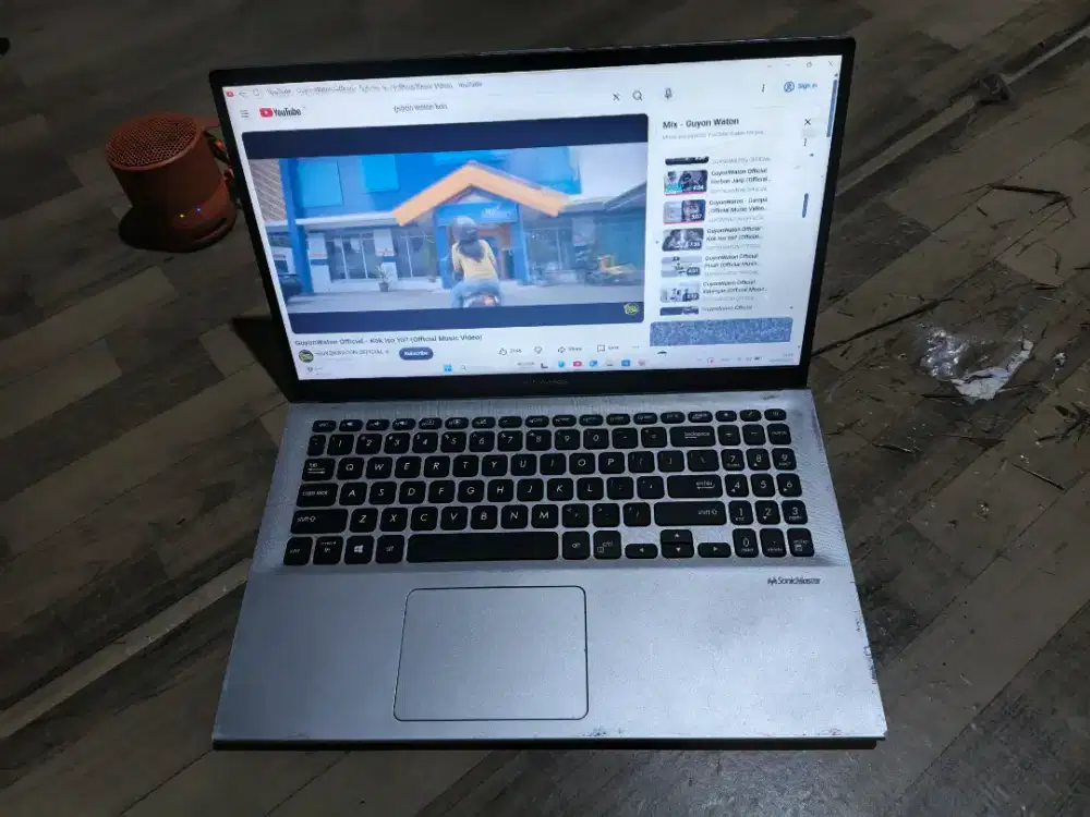 Asus vivobook 15 f512f