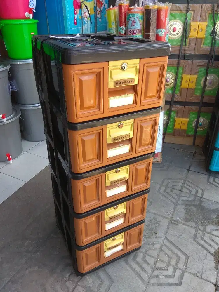 lemari Napolly STB 5