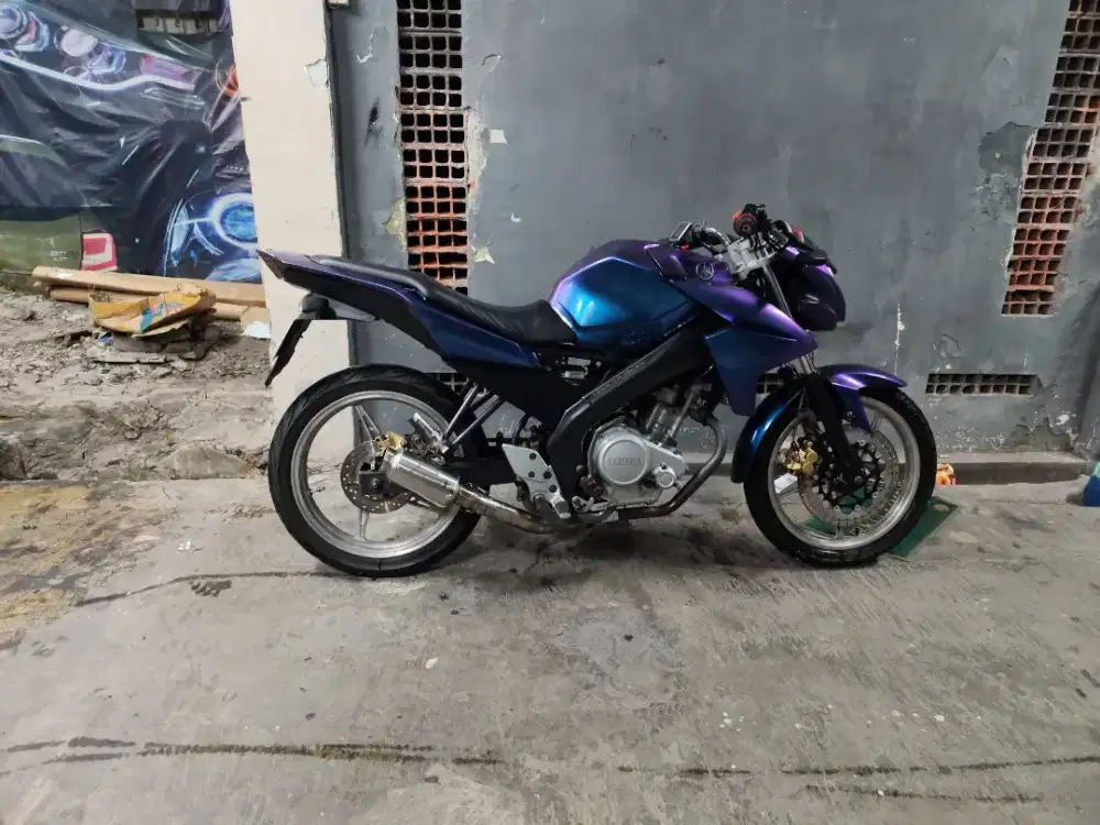 Jual/ttbt jual butuh buat modal usaha motor pribadi paakean terawat