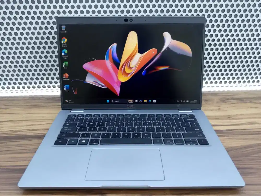 Dell latitude 5430 core i7 1265U 8GB 512GB 14inch