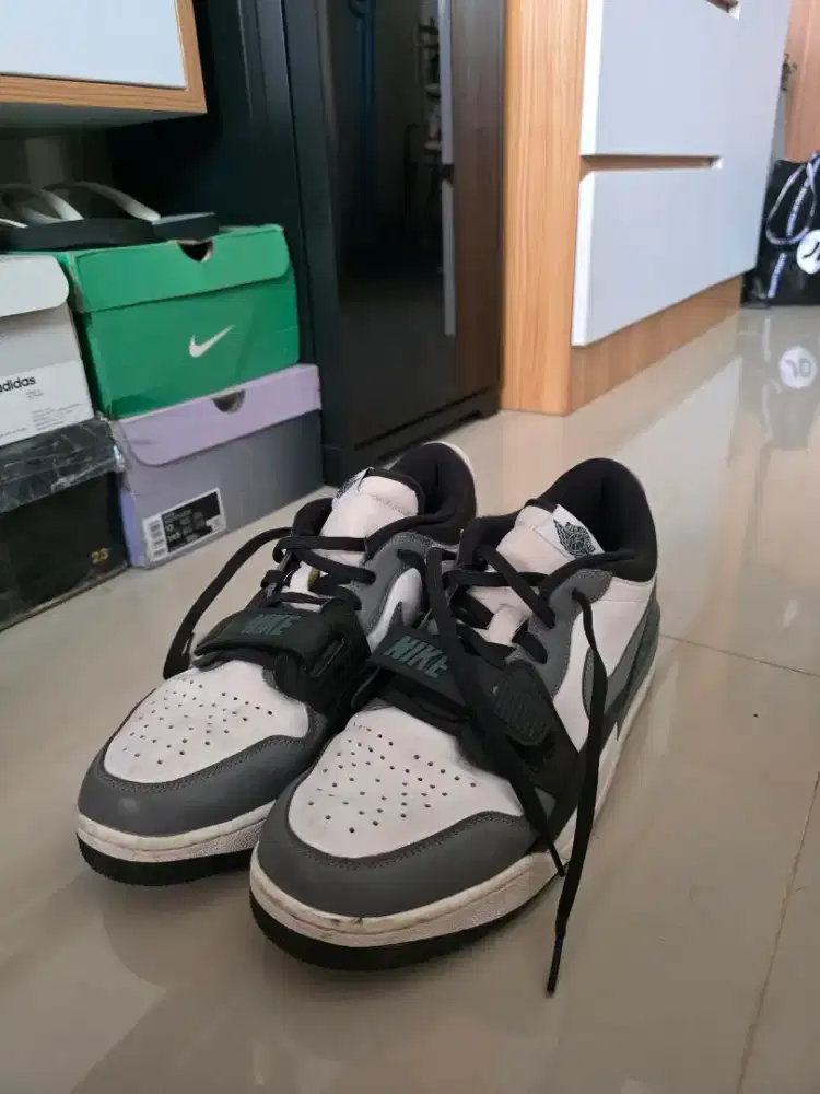 Preloved Air Jordan 312 Legacy (Size 47,5)