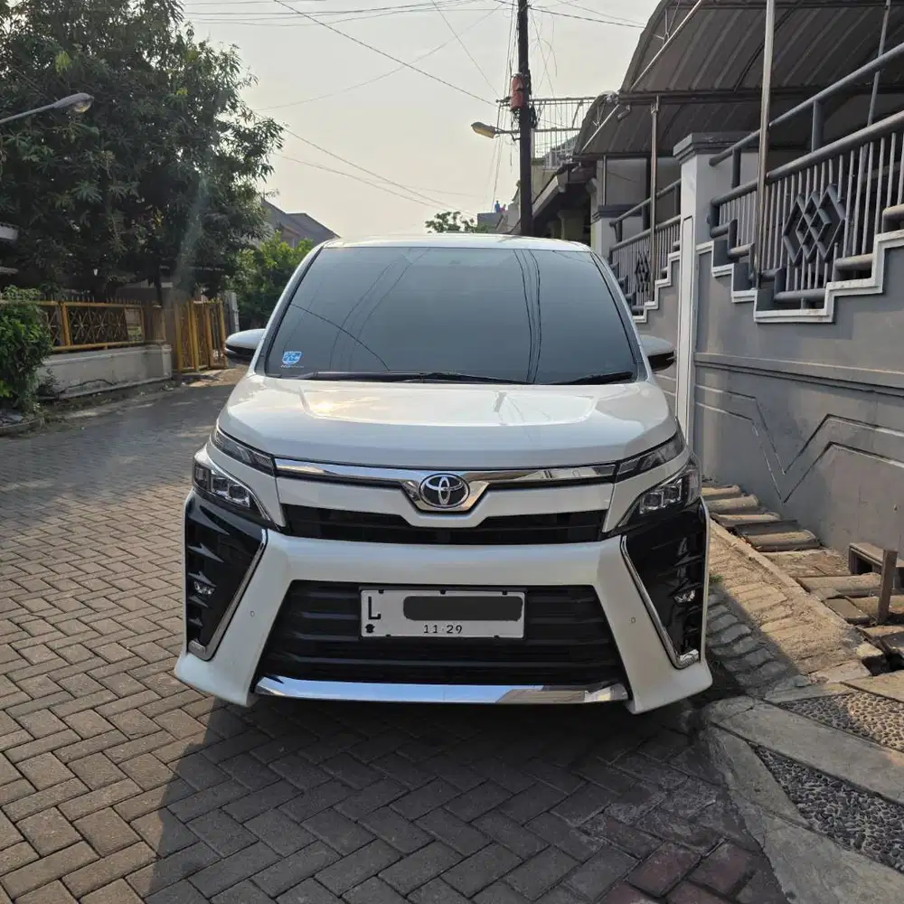 Toyota Voxy Matic Full Original