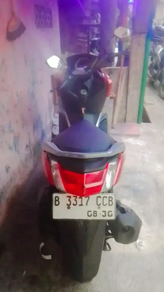 Jual nmax old 2015 ss lengkap pajak hidup mesin aman