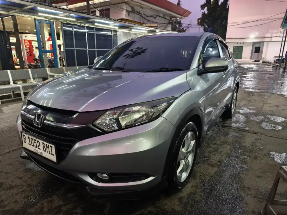 Honda HRV Type E 1.5 Silver Pribadi