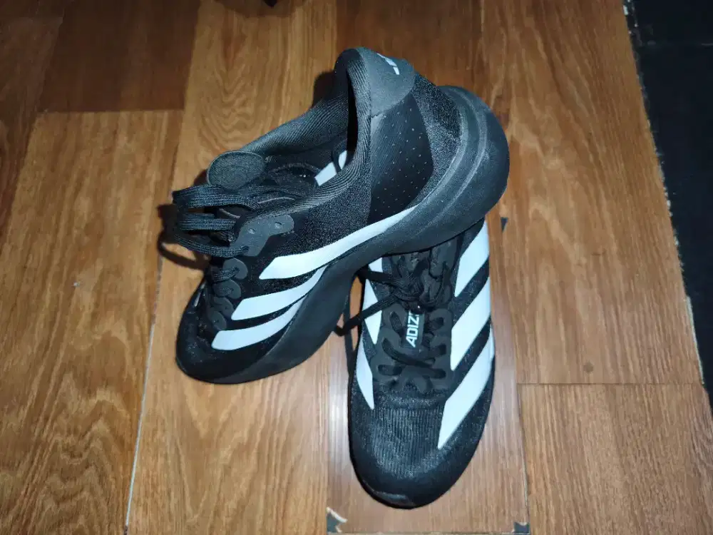 Sepatu Adidas Azero