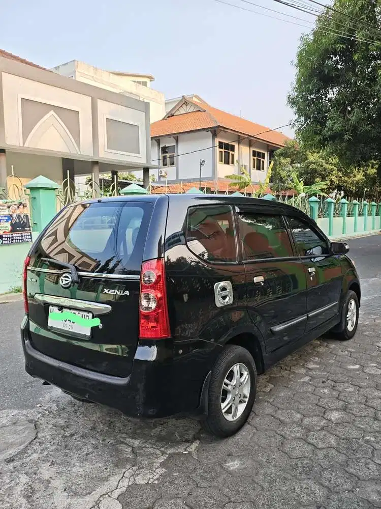 Daihatsu Xenia XI 1.3 2011 Bensin