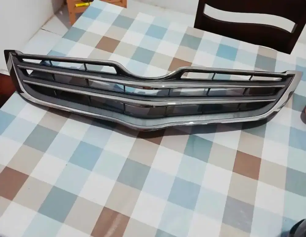 Dijual Grill Vios Gen 2 Original Bawaan Mobil Sendiri