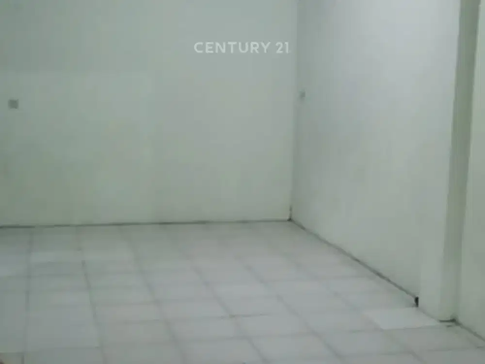 Rumah Murah Disewa Bulevar Hijau Harapan Indah