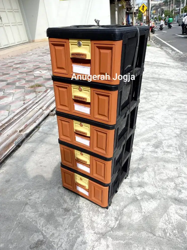 lemari Napolly STB 5