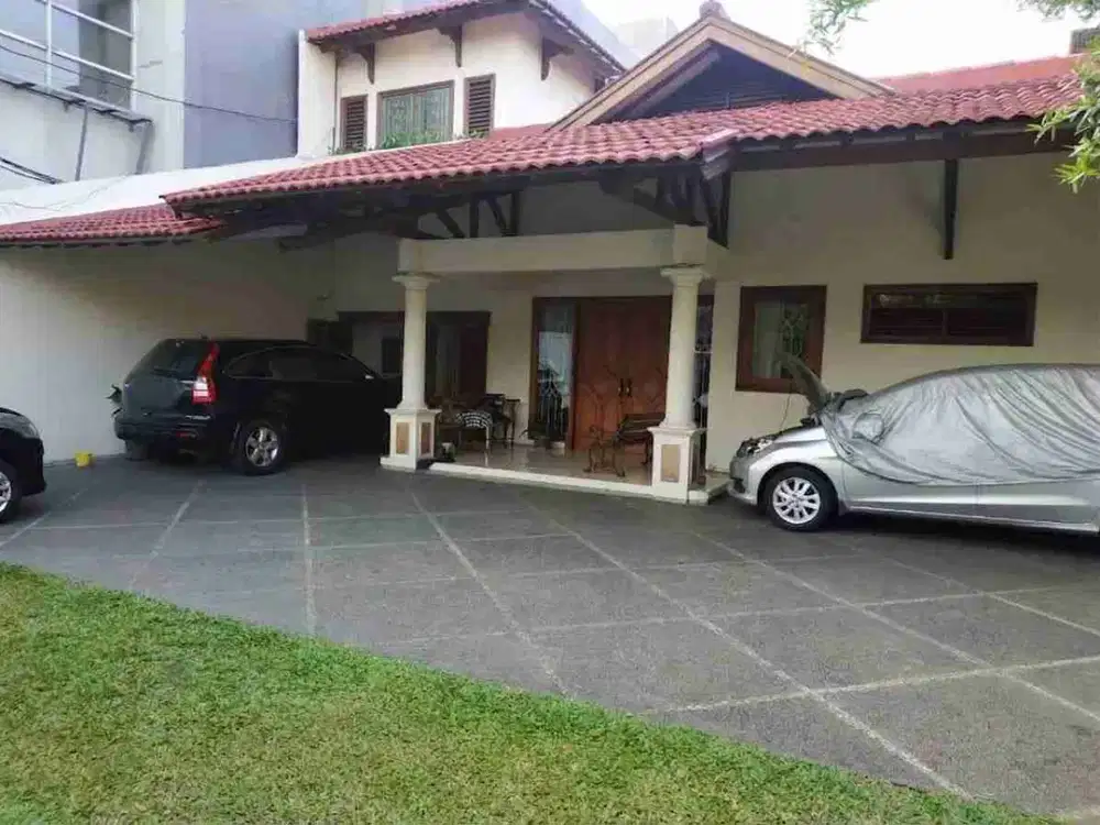 Jual Rumah Lux Asri Cipete Cilandak Carport 7 Mobil Swimming Pool
