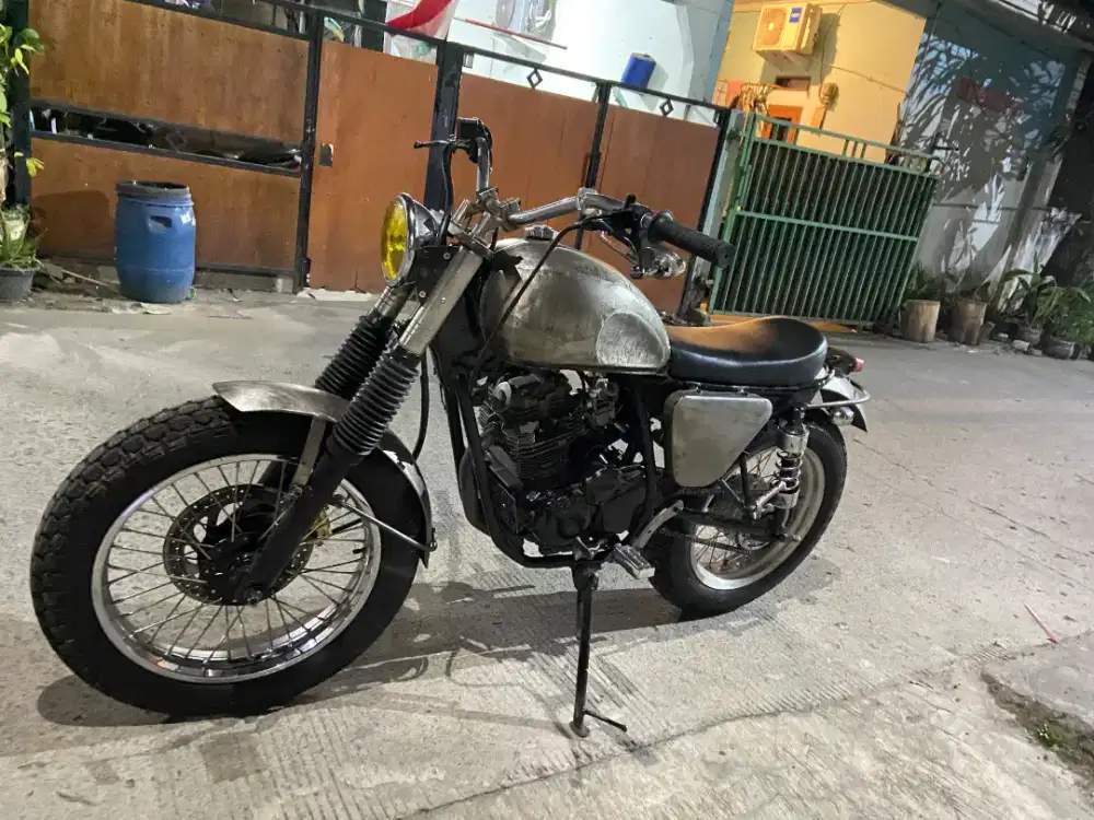 Di jual Yamaha scorpio custom