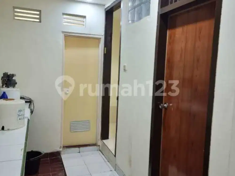 Disewakan Rumah Standard Kelapa Moleksiap Huni 2 Lantai