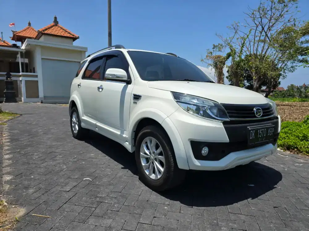 Daihatsu Terios R 2016 Putih Manual Tranmisi