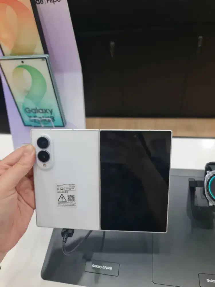 Samsung Fold 8 256 garansi resmi