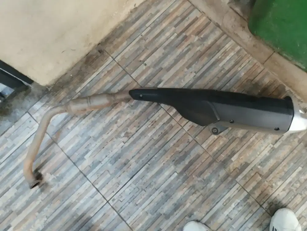 Knalpot r15v3 ori