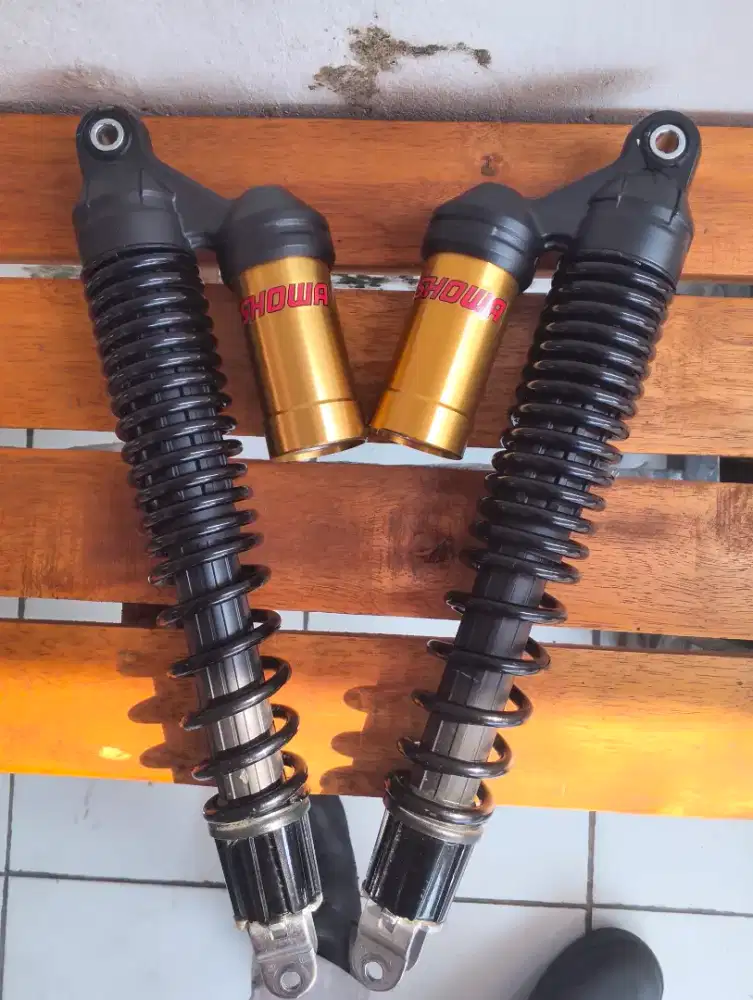 Shockbreaker Original ADV 160 ROADSYNC copotan pemakaian 1minggu