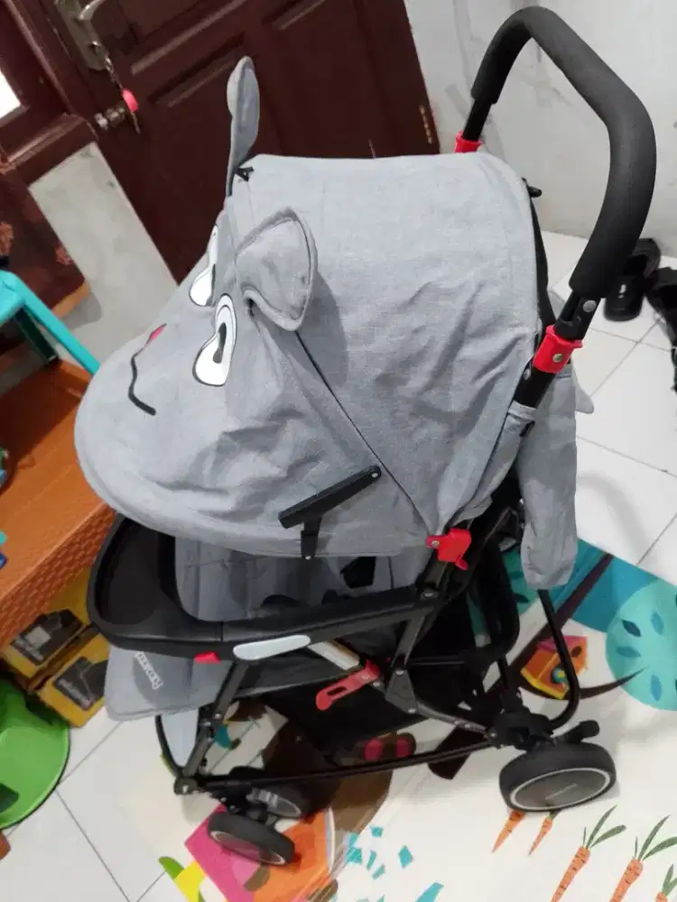Stroller bekas seperti baru