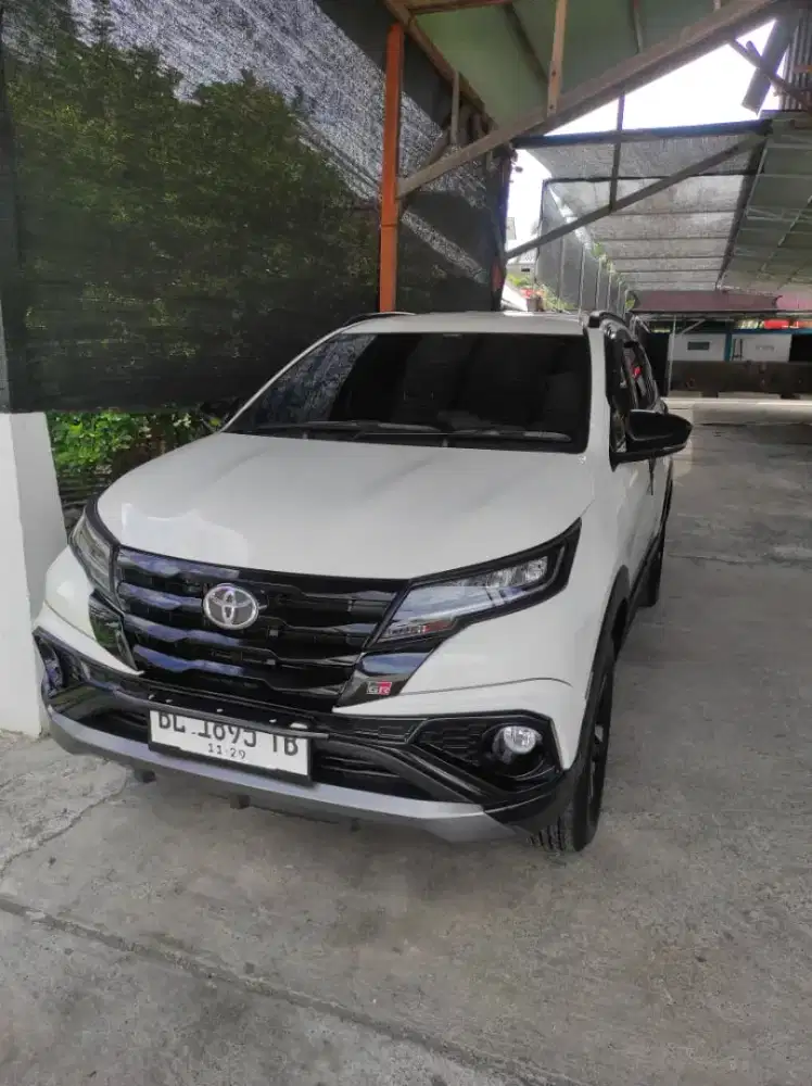 Jual Rush GR sport manual