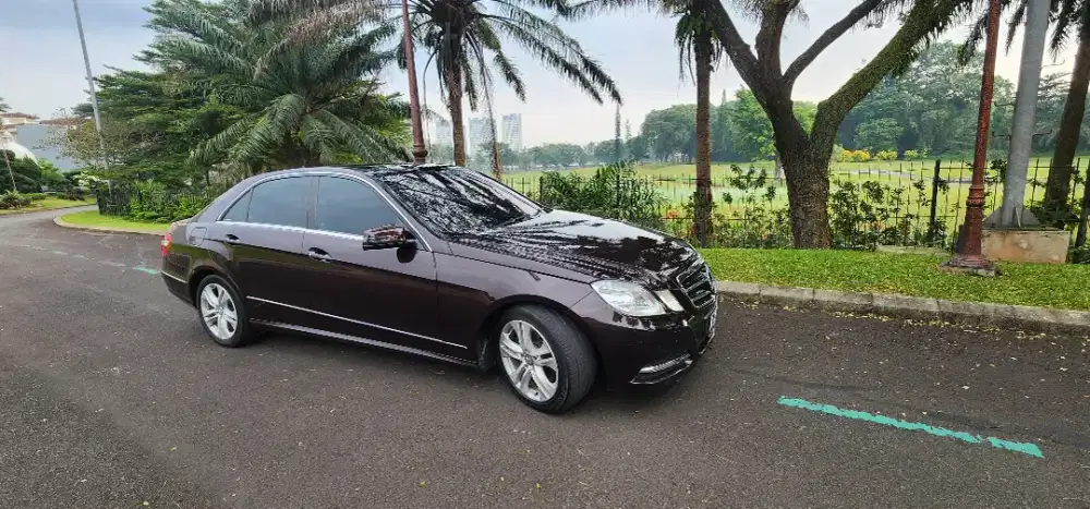 Mercedes Benz E300 AVG