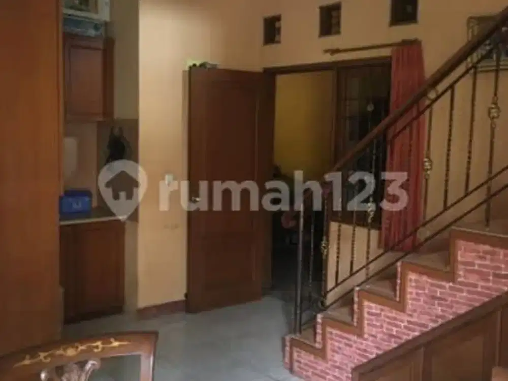 Ap.025 DIJUAL CEPAT !! Rumah Bagus Siap Huni di Kebun Jeruk bisa Nego