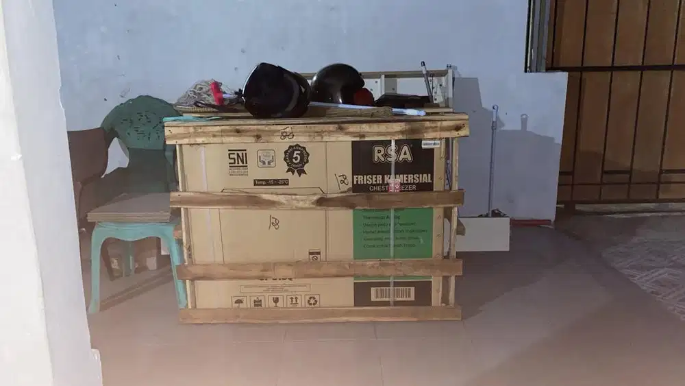 DIJUAL FREEZER BOX RSA 318 LITER – KONDISI BARU, MASIH TERSEGEL