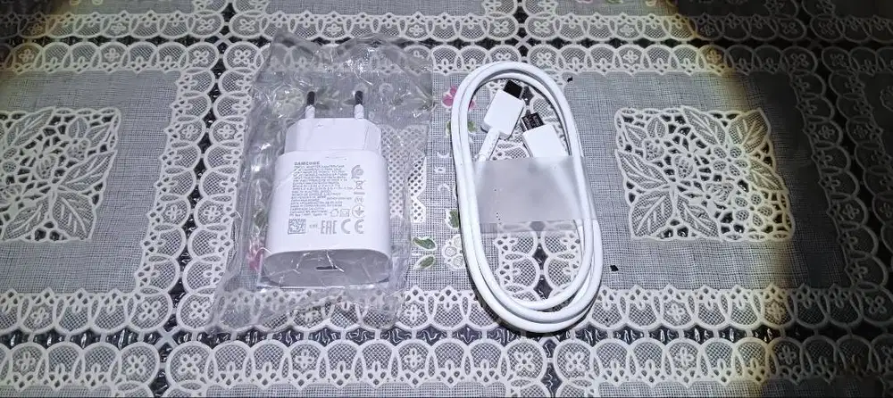 Charger SamsungPutihOriginal 25 Watt TipeC Super Fast Charging Baru