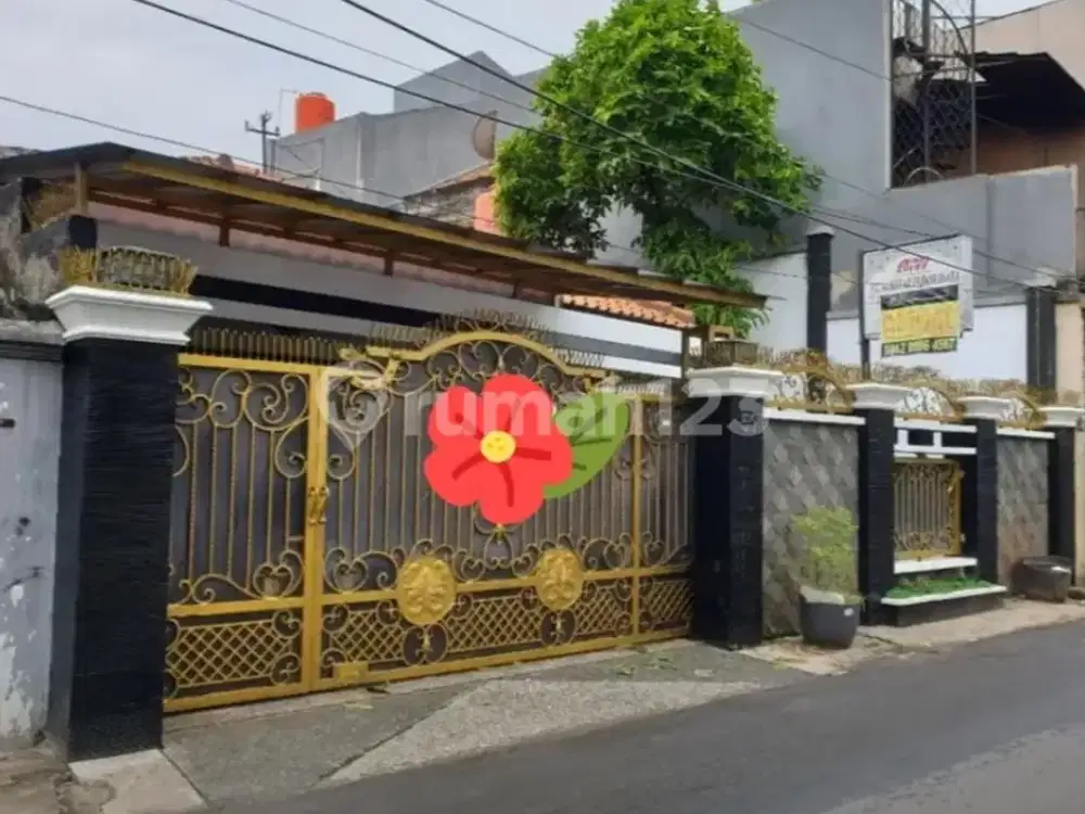 Rumah stategis di otista Jatinegara Jakarta Timur