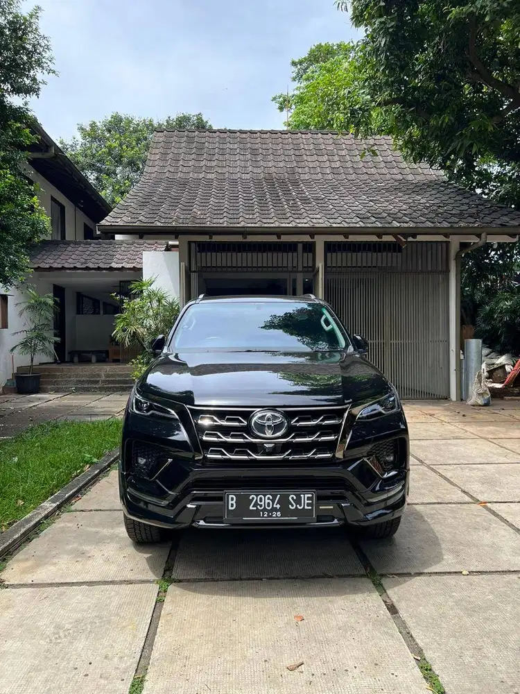 2021 Toyota Fortuner 2.4 VRZ GR SPORT 4X2 SUV